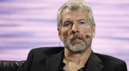 Michael Saylor proyecta que bitcoin multiplicará por diez el valor del oro