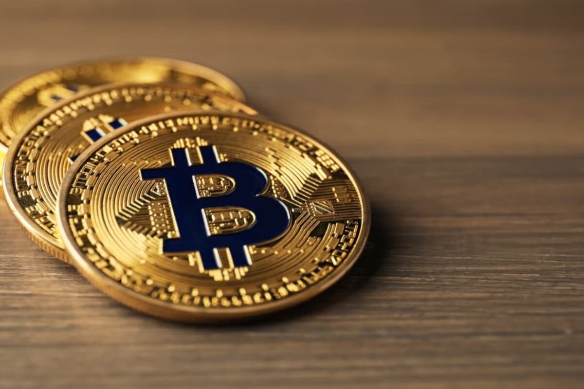 Bitcoin recupera los 71.000 dólares tras una tregua geopolítica en Medio Oriente