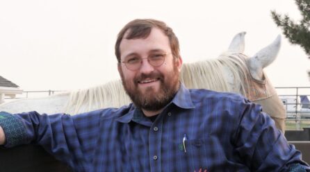 Charles Hoskinson critica la Clarity Act: «Un mal proyecto de ley es peor que ninguno»