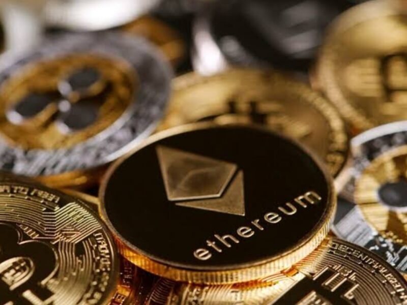 CryptEscrow y First American lanzan solución para compras inmobiliarias con criptomonedas en EE.UU.